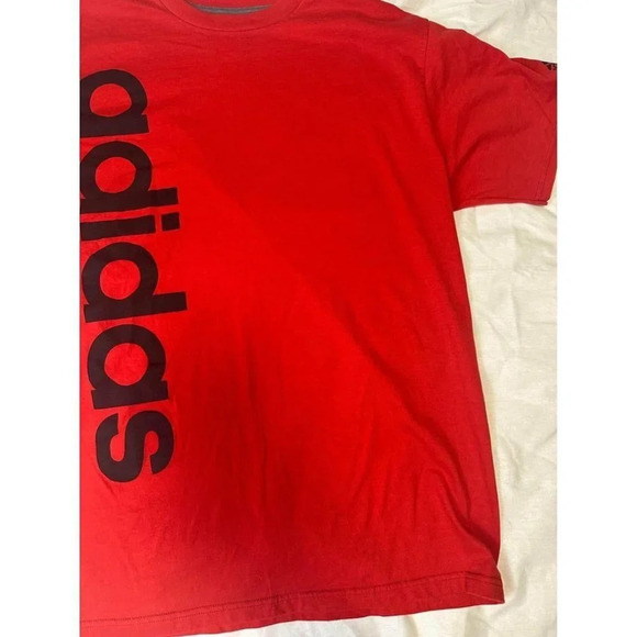 adidas Men's Short Sleeve T-Shirt Red Size Large #0450 - Picture 3 of 6